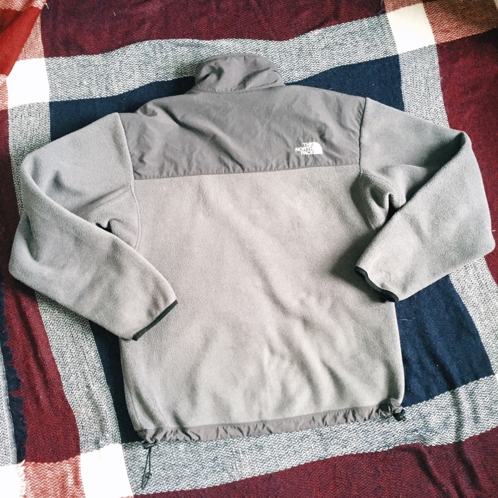 The North Face slate gray fuzzy jacket - Picture 4 of 4